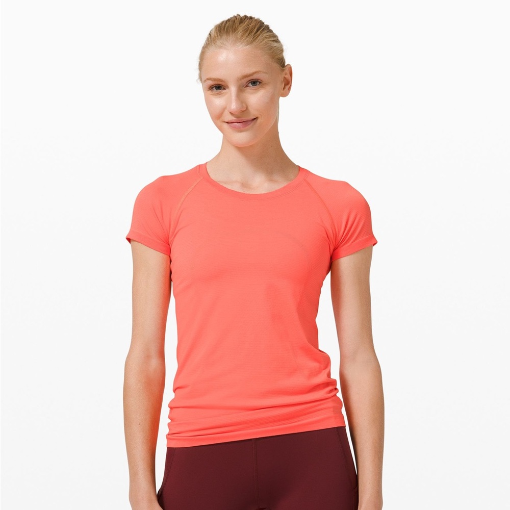 SWIFTLY TECH SHORT SLEEVE 2.0